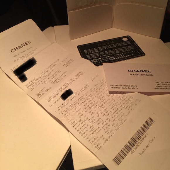 Brand New and RARE Chanel Classic Bag Deep Red - Picture 8 of 9